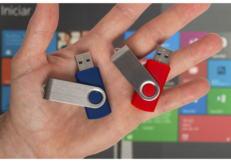 مقایسه فلش مموری USB 3.2 و USB 3.1